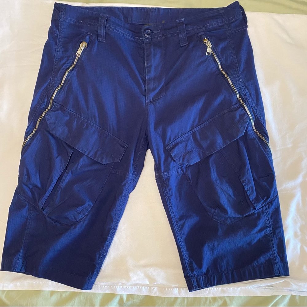 Armani exchange Navy blue cargo 3/4 shorts size 31
